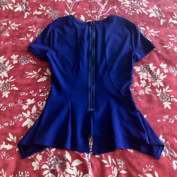 BCBGMaxAzria Deep Royal Blue "Scarlet" Back-Zip Peplum Short Sleeve Top - XXS - Picture 7 of 16